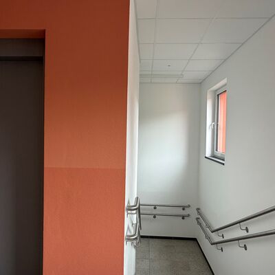 Bild vergr&ouml;&szlig;ern: Treppenhaus
