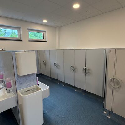 Bild vergr&ouml;&szlig;ern: Toiletten